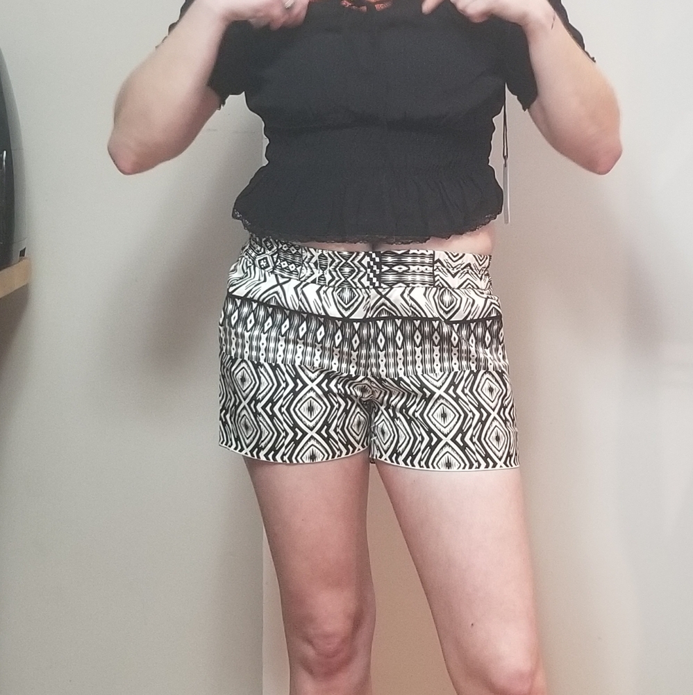 🆕️🔥J. Crew NWT  Tribal Shorts🔥